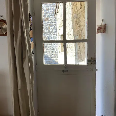 Maisonnette Ardechoise Au Centre Du Village *