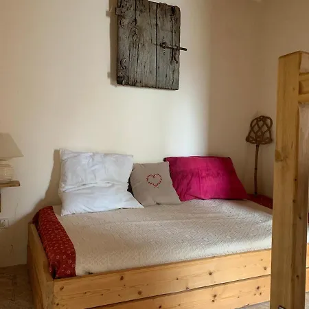 펜션 Maisonnette Ardechoise Au Centre Du Village Nozieres (Ardeche)